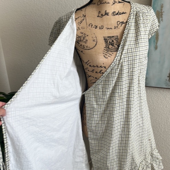 Converse Women's Green and Khaki Dress
Excellent conditions
Size L.
#54A - Picture 4 of 7